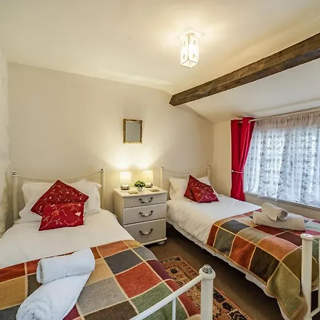 Holiday home Coachman's Cottage, *